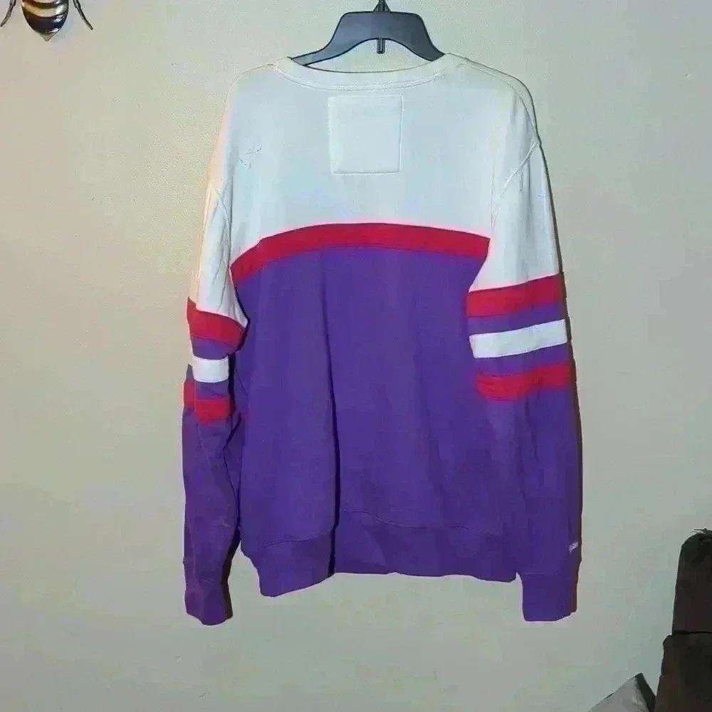 Vintage Toronto Raptors sweatshirt made by Mitchell and Ness. Size large, purple - Picture 6 of 8